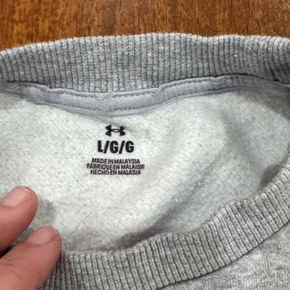 Under Armour Light Gray Crewneck Sweater - Picture 4 of 5
